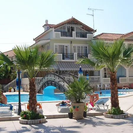 Basil Apartmanhotel 2*