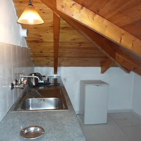 Basil 2* تسيليفي