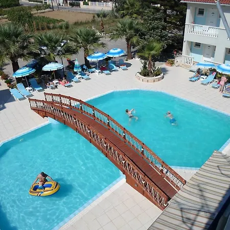 Hotel apartamentowy Basil 2*