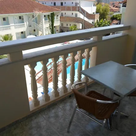 Basil Hotel apartamentowy Tsilivi (Zakynthos)